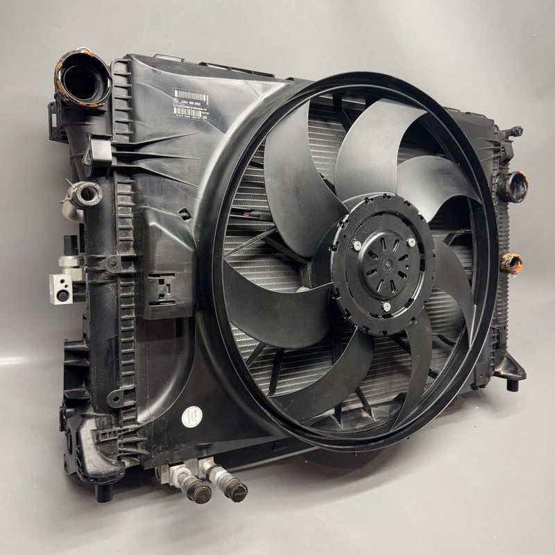 MERCEDES BENZ C250 COOLING RADIATOR FAN 2012 2013 2014 OEM A2049066802