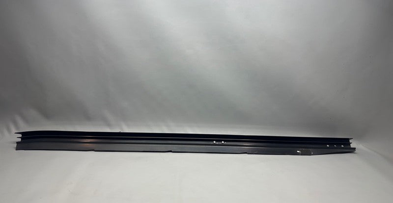 TESLA CYBERTRUCK HORIZONAL GUIDE RAIL RIGHT 2024 2025 OEM 1852128-98-D