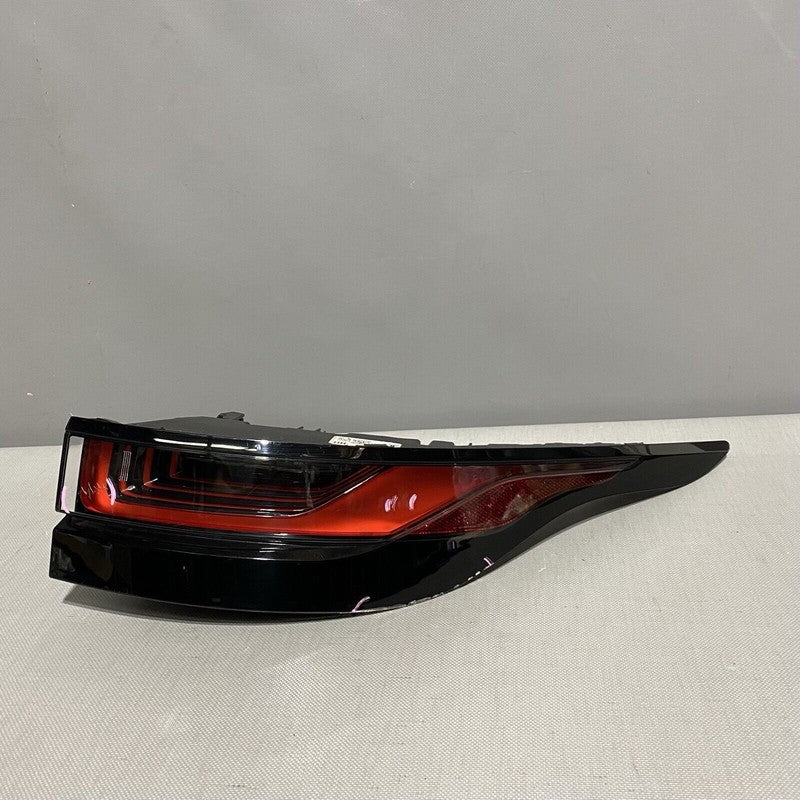 RANGE ROVER EVOQUE TAIL LIGHT RIGHT PASSENGER K8D2-13404-BE OEM 2018 2