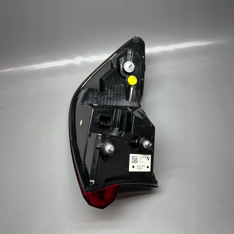 BMW M3 TAIL LIGHT RIGHT PASSENGER LED OEM 2019 2020 2021 2022 H45A3BCA