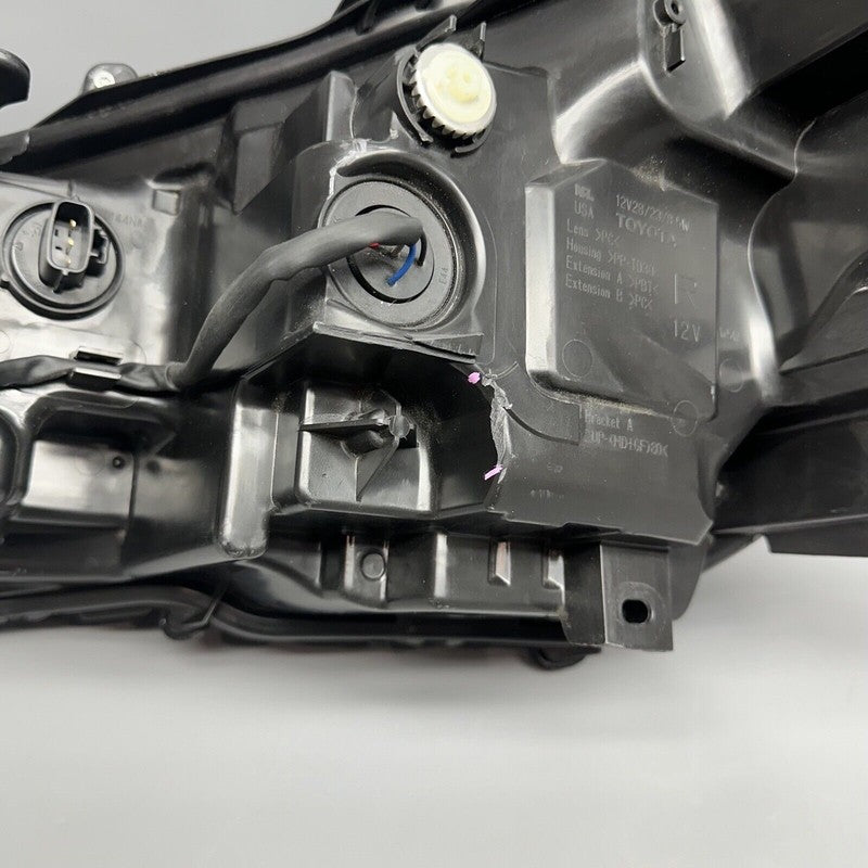 TOYOTA CAMRY HEADLIGHT RIGHT PASSENGER 2018 2019 2020 LED OEM