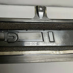 1040358-00-C TESLA MODEL X RIGHT PASSENGER B-PILLAR GLASS 2016 2017 2018 2019 2020 OEM