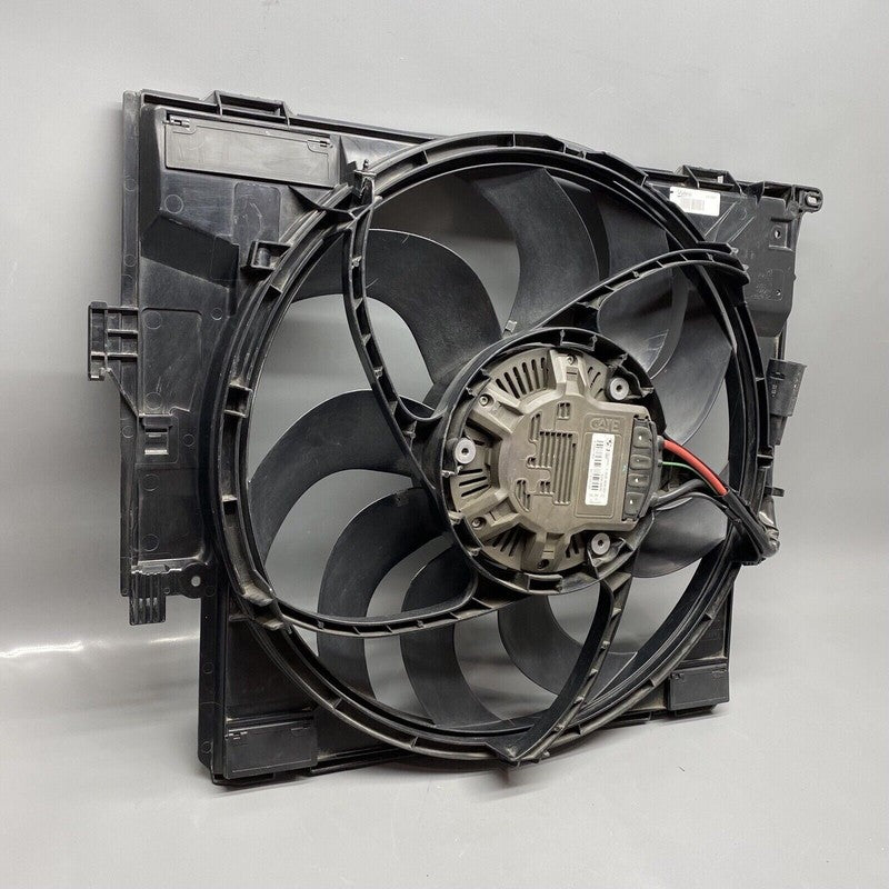 7608409 BMW 335 RADIATOR COOLING FAN 428 2012 2013 2014 2015 OEM 7608409