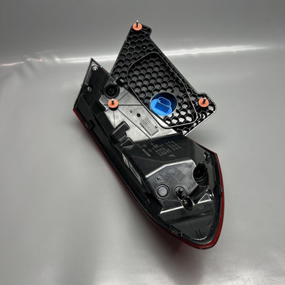 a2139065609 MERCEDES BENZ E350 TAIL LIGHT RIGHT PASSENGER E450 2021 2022 2023 LED OEM