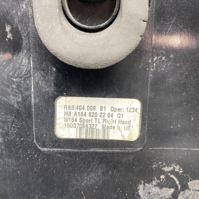 A1648202264 MERCEDES BENZ ML350 TAIL LIGHT RIGHT PASSENGER A1648202264 2006 2007 2008 OEM