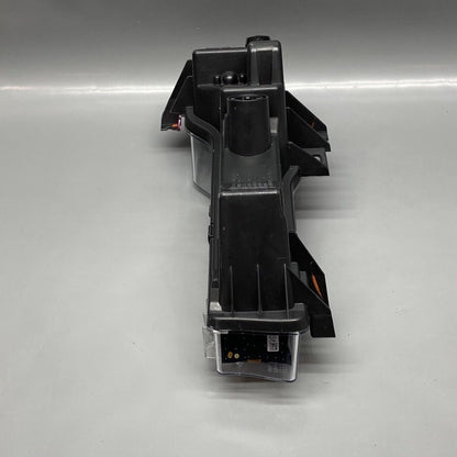 1077392-00-E TESLA MODEL 3 FOG LIGHT RIGHT PASSENGER 2017 2018 2019 2020 3 PIN 1077392-00-E