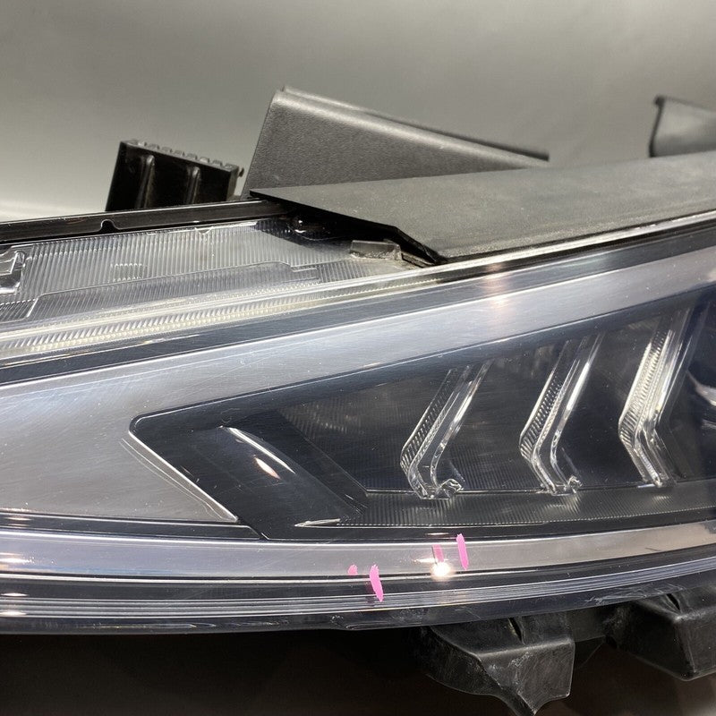 HYUNDAI ELANTRA HEADLIGHT LEFT DRIVER 92101-F3 HALOGEN 2019 2020 OEM