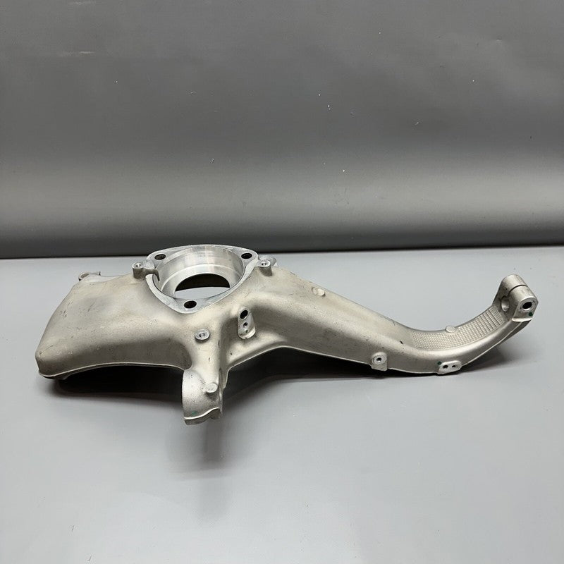 1044316-00-E TESLA MODEL 3 KNUCKLE LEFT FRONT 2017 2018 2019 2020 OEM 1044316-00-E
