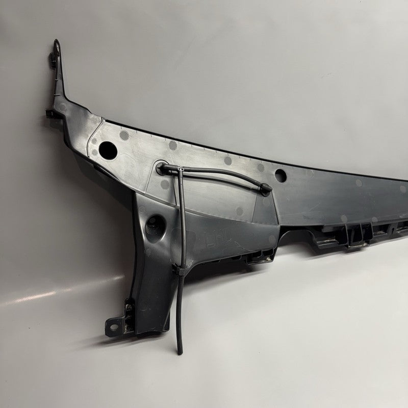 1930440-00-E TESLA MODELY JUNIPER COWL SCREEN COVER 2025 2026 OEM 1930440-00-E