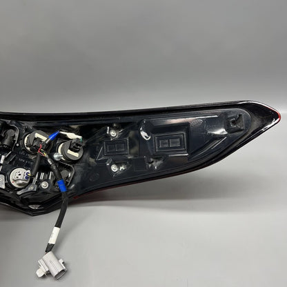 TOYOTA HIGHLANDER TAIL LIGHT LEFT DRIVER 2020 2021 2022 OEM 