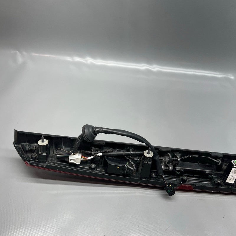 KIA FORTE CENTER TAIL LIGHT 2022 2023 2024 OEM 92409M7700