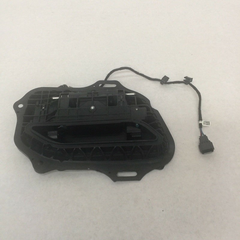 1007374-00-L TESLA MODEL S RIGHT REAR DOOR HANDLE 2012 2013 2014 2015 OEM
