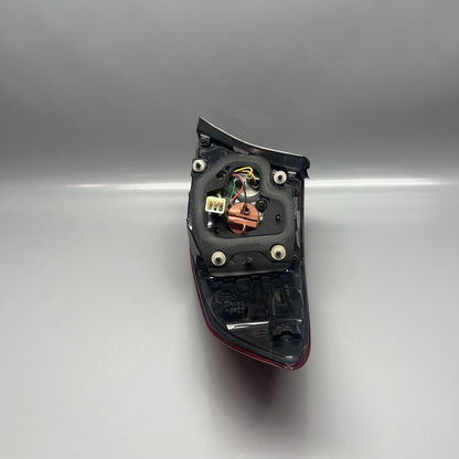 92401-C2000 HYUNDAI SONATA TAIL LIGHT LEFT DRIVER 2015 2016 2017 OEM 92401-C2000