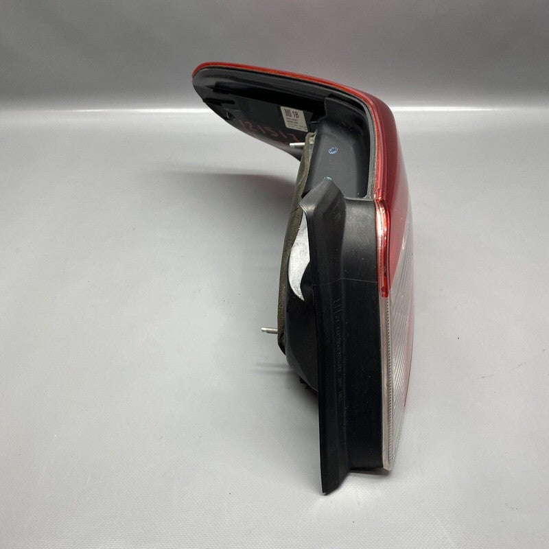SUBARU WRX STI TAIL LIGHT RIGHT SIDE 84201 VA020 2015 2016 17 18 19 20