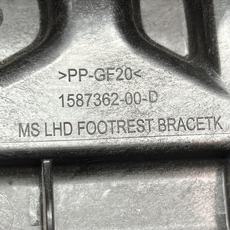 1587362-00-D TESLA MODEL S FOOTREST BRACKET LHD 2021 2022 OEM 1587362-00-D
