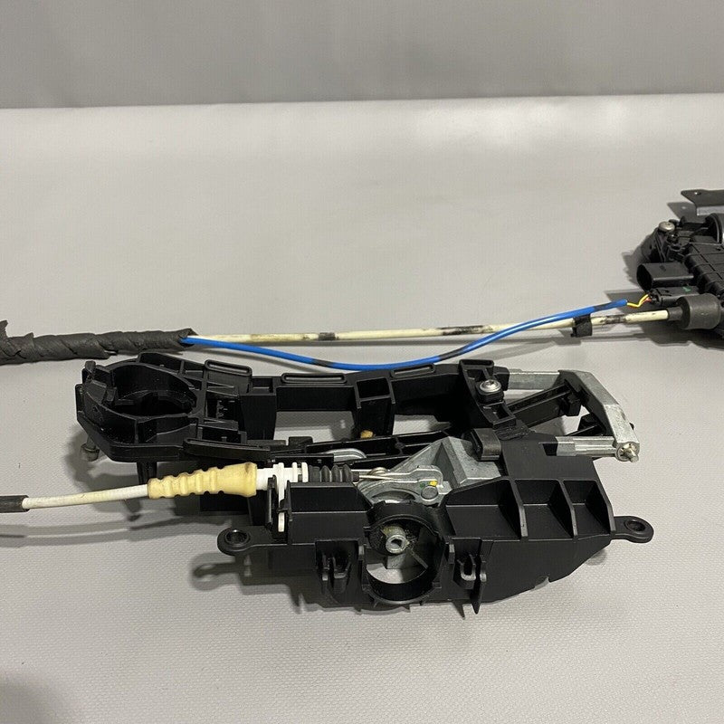 650 BMW 650 GRAN COUPE DOOR HANDLE WITH LOCK LATCH 640 F06 2011 2012 2013 2014 2015