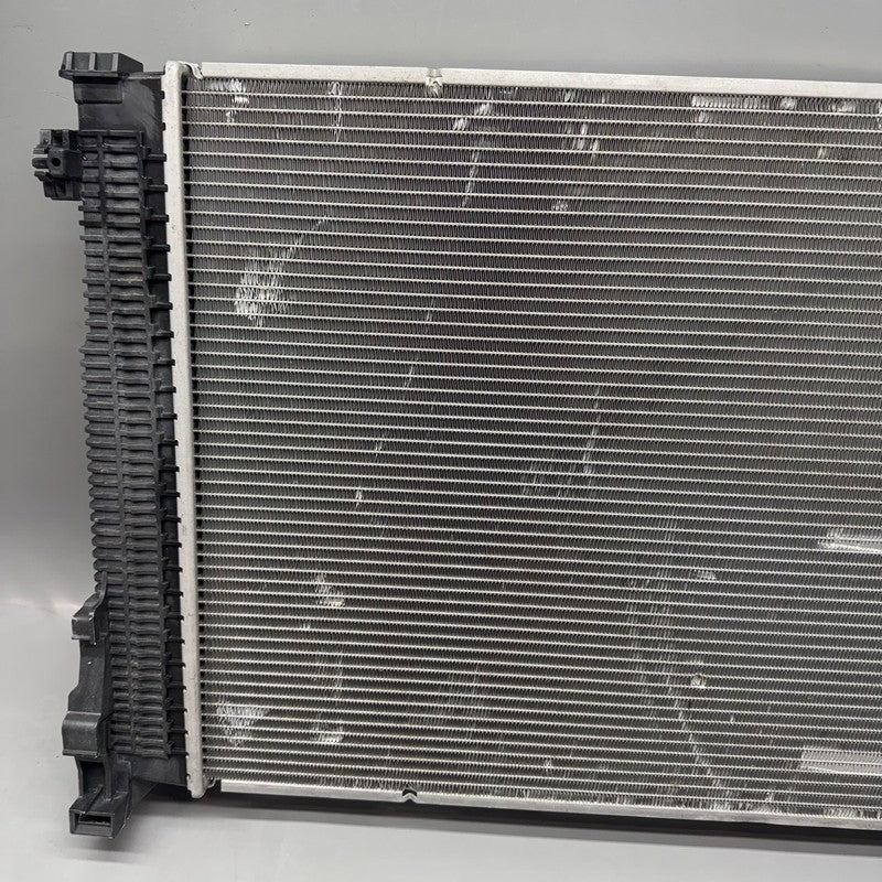 A2045003703 MERCEDES BENZ E350 E550 COOLANT RADIATOR 2010 2011 2012 2013 2014 2015 OEM