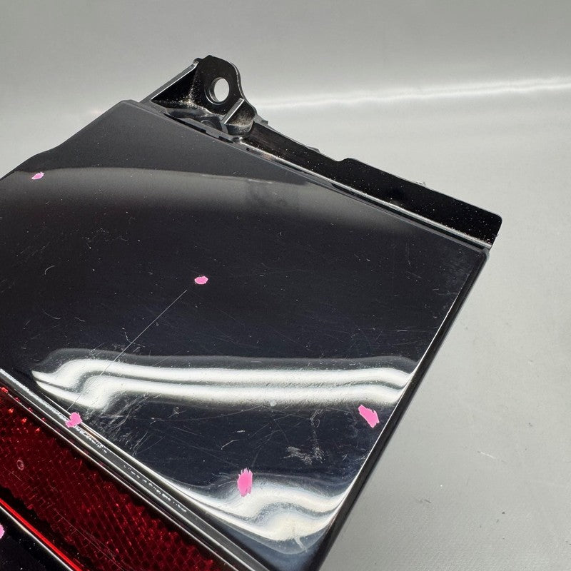 TESLA CYBERTRUCK TAIL LIGHT RIGHT PASSENGER 2024 2025 2026 OEM 1806409