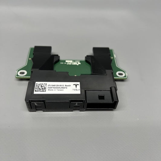 1546129-00-D TESLA MODEL Y CENTER CONSOLE REAR USB-C MODULE 2020 2021 2022 2023 1546129-00-D