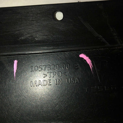 1057320-00-B TESLA MODEL S UNDERTRAY DIFFUSER REAR BUMPER 1057320-00-B 2016 2017 OEM
