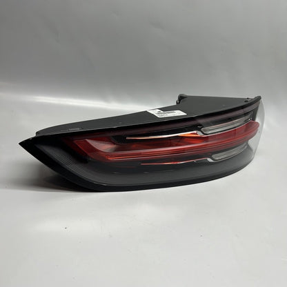 9Y0945095J PORSCHE CAYENNE TAIL LIGHT LEFT DRIVER 2019 20 21 22 2023 LED OEM 9Y0945095J