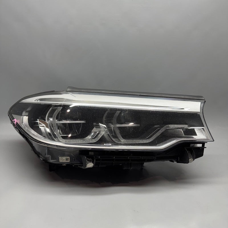 BMW 540I 530I HEADLIGHT RIGHT PASSENGER M5 2017-2020 ADAPTIVE LED OEM 
