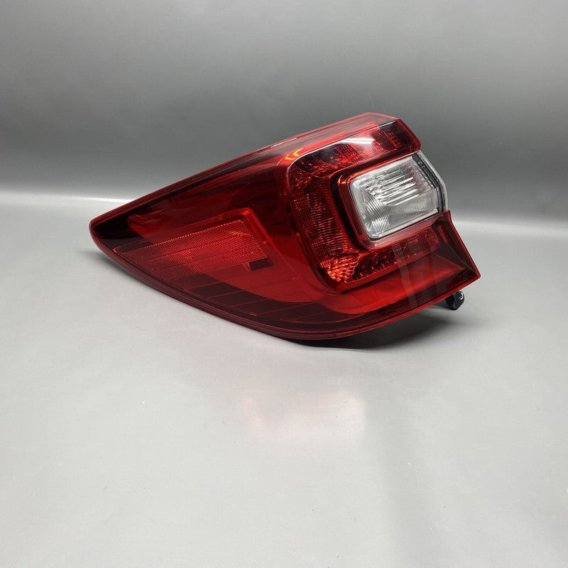 SUBARU OUTBACK TAIL LIGHT LEFT DRIVER 2015 2016 2017 2018 2019 OEM