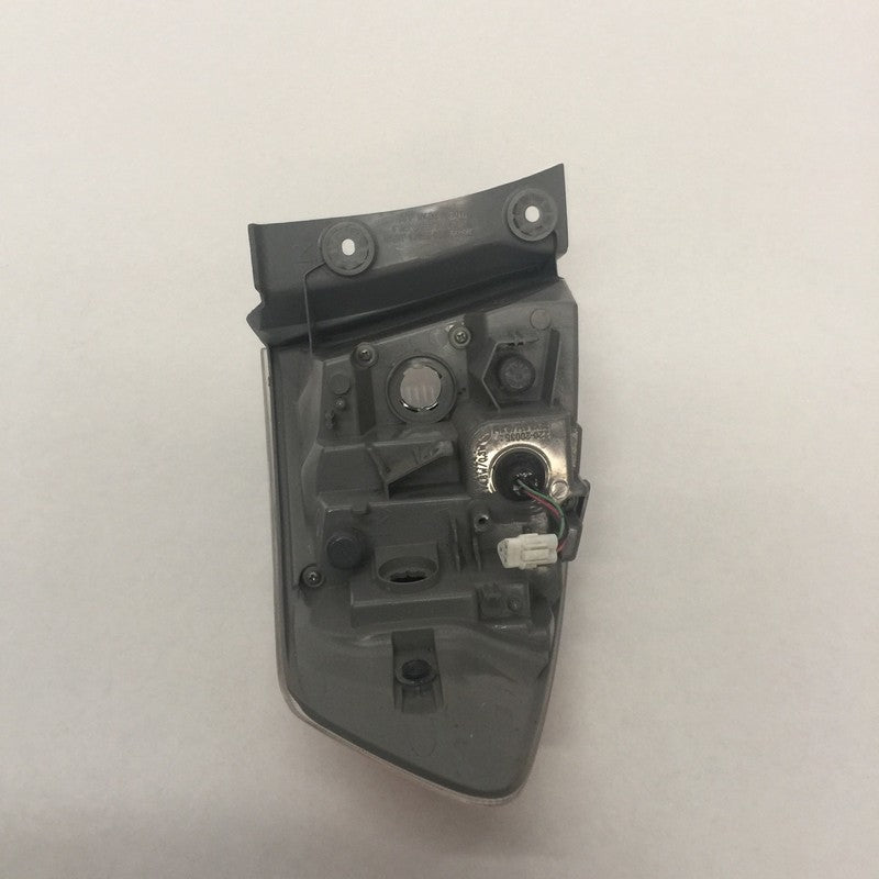 220-20024 SUBARI IMPREZA WRX TAIL LIGHT RIGHT PASSENGER 2008 2009 2010 OEM DAMAGED