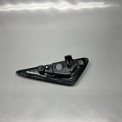 1125106-77-E TESLA MODEL 3 FENDER CAMERA MARKER LEFT 2018 2019 2020 2021 1125106-77-E