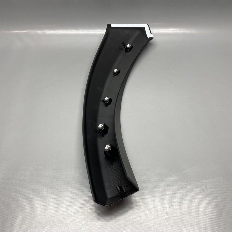 J8A228370AD RANGE ROVER VELAR WHEELHOUSE MOLDING TRIM RIGHT J8A228370AD 2018 2019 OEM