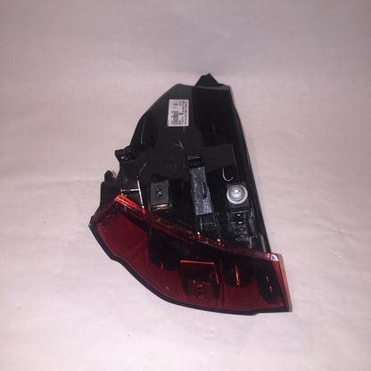 7P5945207H PORSCHE CAYENNE TAIL LIGHT LEFT DRIVER 7P5945207H 2015 2016 2017 LED OEM