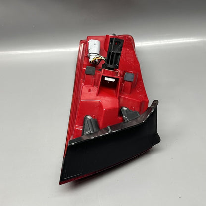 8T0945096J AUDI A5 TAIL LIGHT RIGHT PASSENGER 2013 2014 2015 2016 2017 OEM 8T0945096J