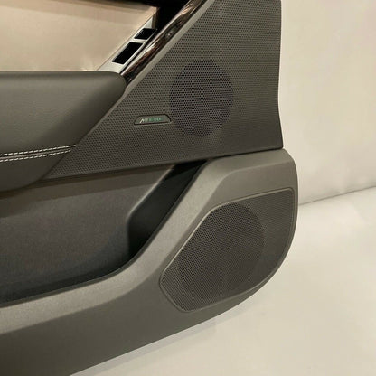 LR091434  /  J8A2-23719-AAW RANGE ROVER VELAR L560 DOOR PANEL LEFT DRIVER FRONT 2018 2019 2020 OEM LR091434 