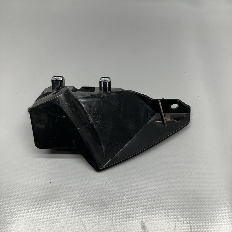1095496-00-A TESLA MODEL S FENDER BRACKET RIGHT 2016 2017 2018 2019 2020 OEM 1095496-00-A