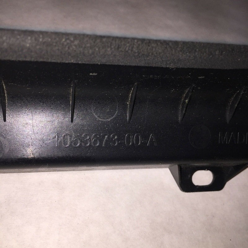 1053673-00-A TESLA MODEL X FALCON DOOR REAR TRIM TRIM MOULDING COVER 2015 16 17 2018 2019 OEM