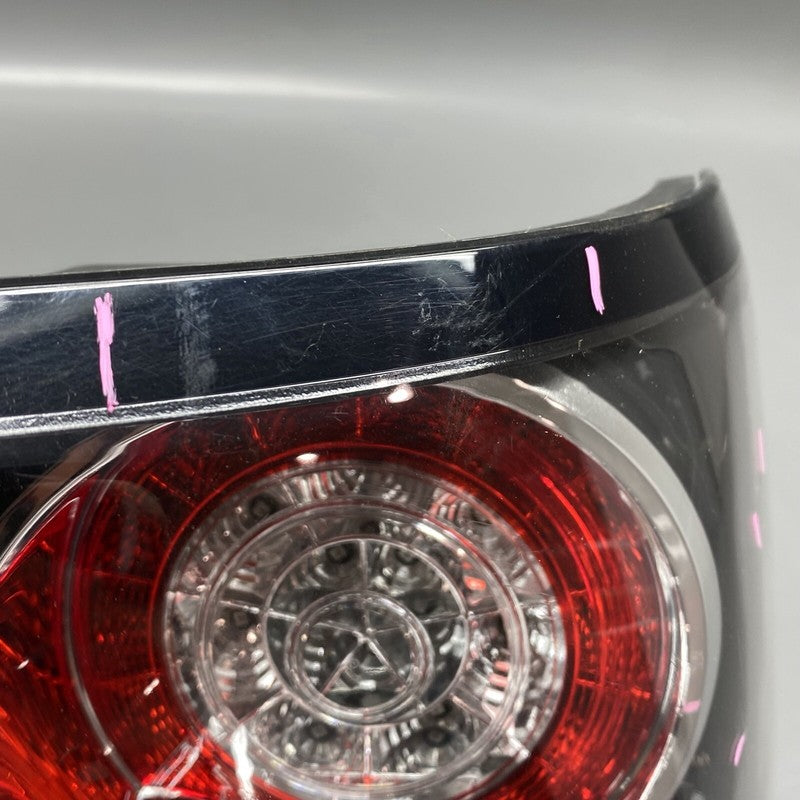 A056008 RANGE ROVER SPORT TAIL LIGHT RIGHT PASSENGER SIDE A056008 2010 2011 OEM