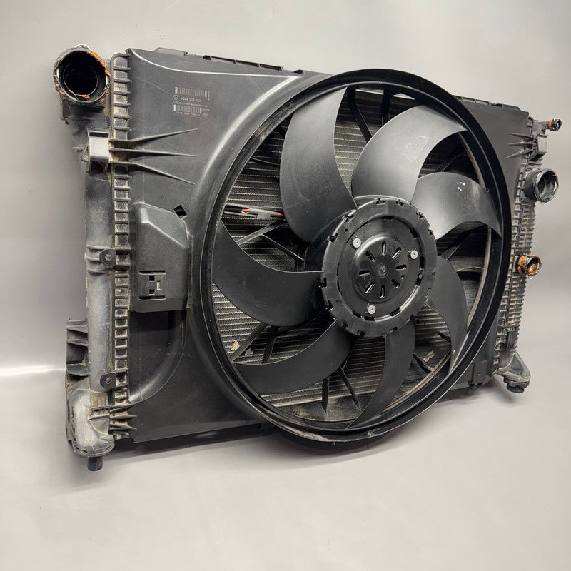 MERCEDES BENZ C250 COOLING RADIATOR FAN 2012 2013 2014 OEM A2049066802