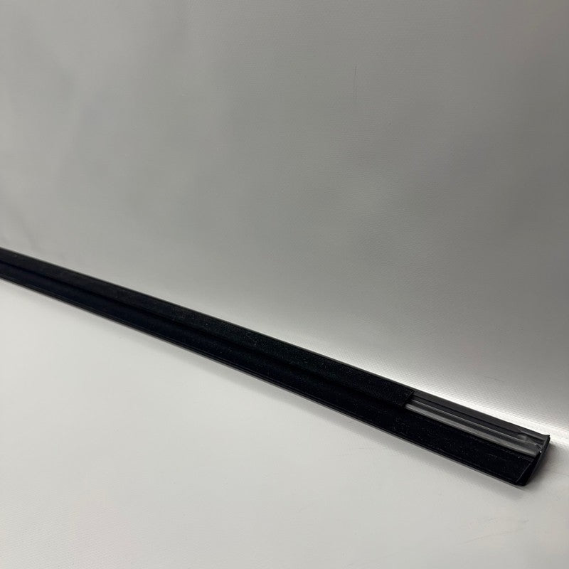 TESLA MODEL 3 DOOR WINDOW MOLDING RIGHT REAR 2017 18 19 20 21 2022 108