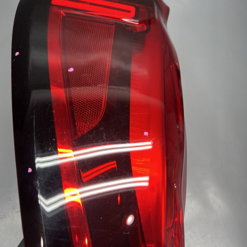 84760017 GMC SIERRA 1500 TAIL LIGHT LEFT DRIVER 2019 2020 2021 2022 2023 2024 LED OEM
