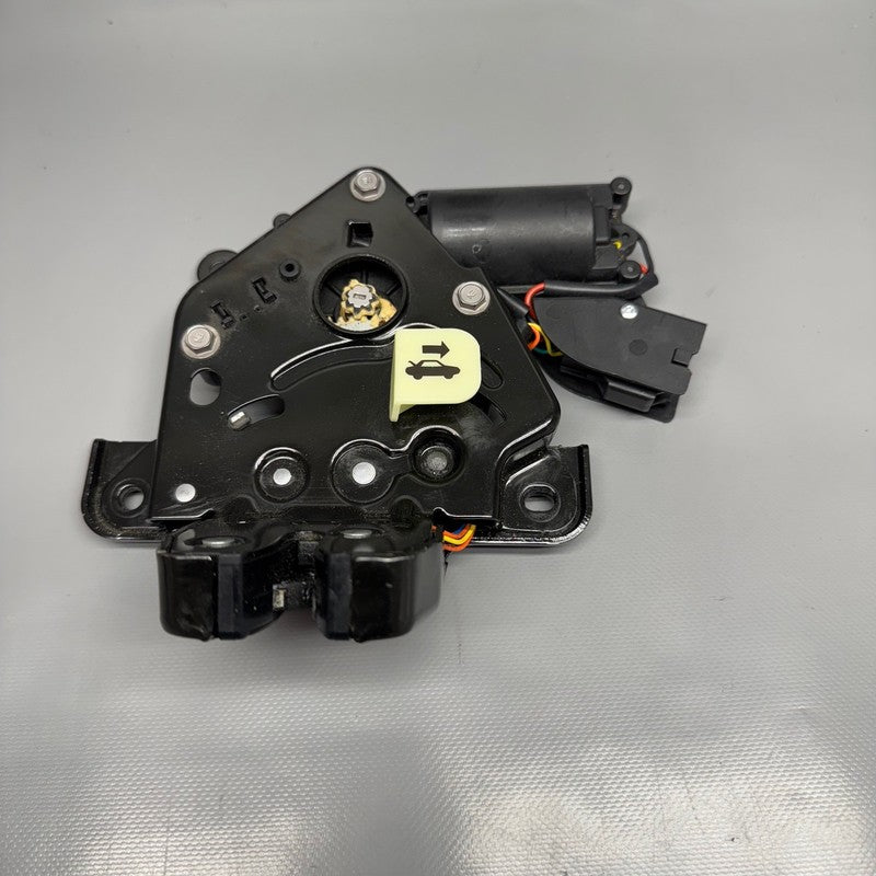 1500604-00-B TESLA MODEL 3 Y LIFTGSTE CINCH LATCH 2017 2018 2019 2020 2021 2022 2023 OEM