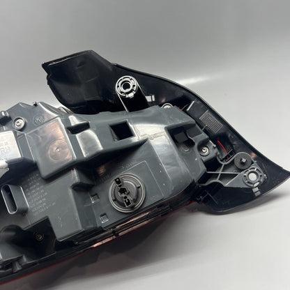 7420994 BMW M2 230 TAIL LIGHT RIGHT PASSENGER 2018 2019 2020 2021 OEM 7420994