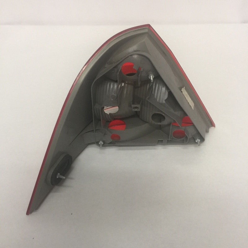 2038201064 MERCEDES BENZ C230 C320 TAIL LIGHT RIGHT PASSENGER 2001 2002 2003 2004 OEM