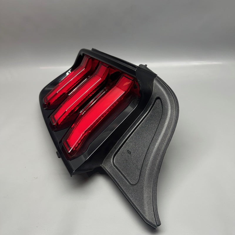 FORD MUSTANG TAIL LIGHT LEFT DRIVER 2018 2019 2020 2021 2022 2023 OEM