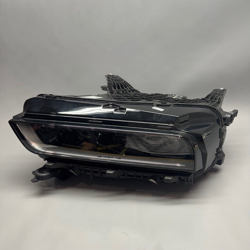 BMW I7 HEADLIGHT LOWER LEFT DRIVER 2023 2024 2025 BASE OEM 5B33EF5