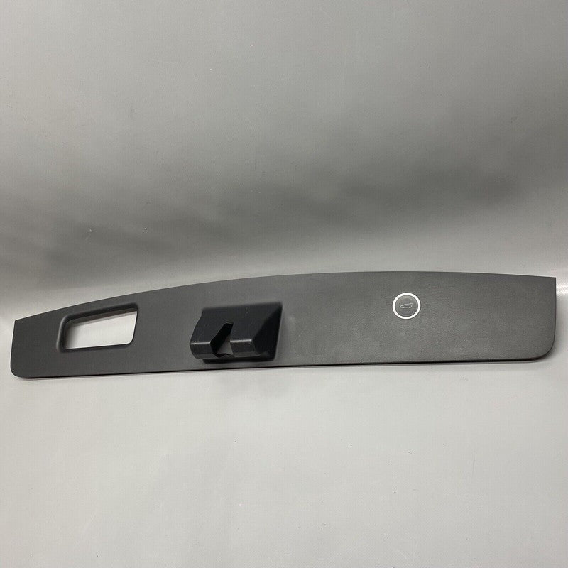 1037897-00-E TESLA MODEL X LIFTGATE TRIM MOLDING LOWER 2016 2017 2018 19 2020 OEM 1037897-00