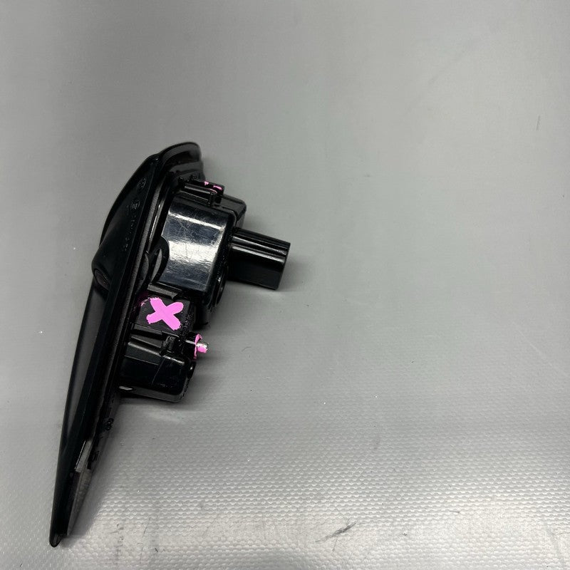 1495865-20-C TESLA MODEL 3 Y FENDER CAMERA MARKER LEFT 2018 2019 2020 2021 2022 1495865-20-C