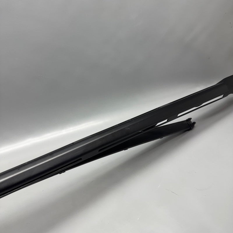 TESLA CYBERTRUCK WINDSHIELD WIPER 2024 2025 OEM 1853255-00-E