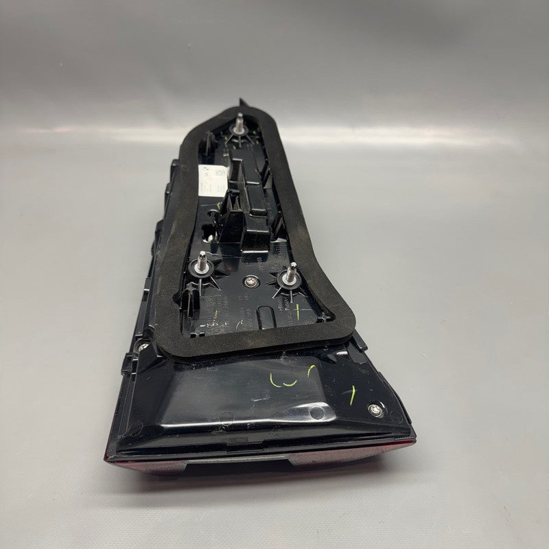 BMW X5 TAIL LIGHT INNER RIGHT PASSENGER LED 2019 2020 2021 2022 2023 O