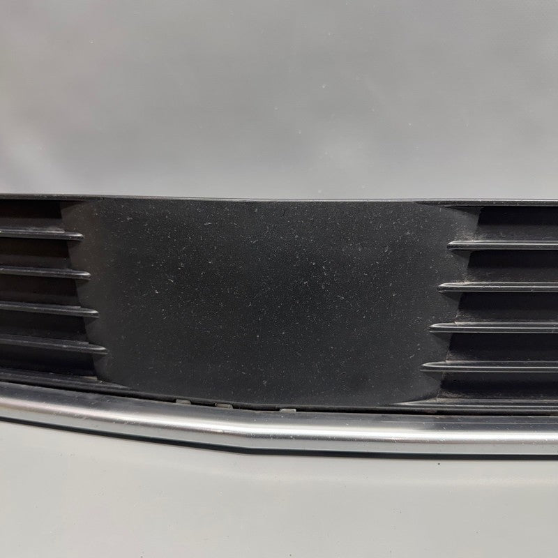CADILAC ESCALADE LOWER GRILLE 2015 2016 2017 2018 2019 2020 OEM  23181