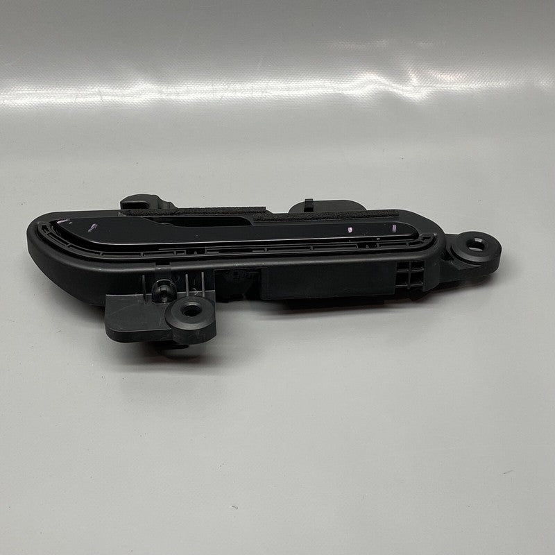 1528115-00-D TESLA MODEL Y DOOR HANDLE RIGHT PASSENGER 1528115-00-D 2021 2022 2023 OEM